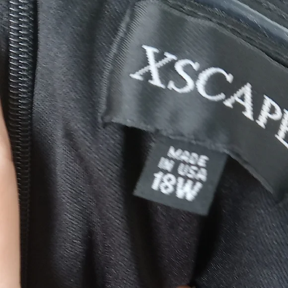 Xscape Elegant Black Midi Dress NWT Size 18W Off-Shoulder - Picture 9 of 11